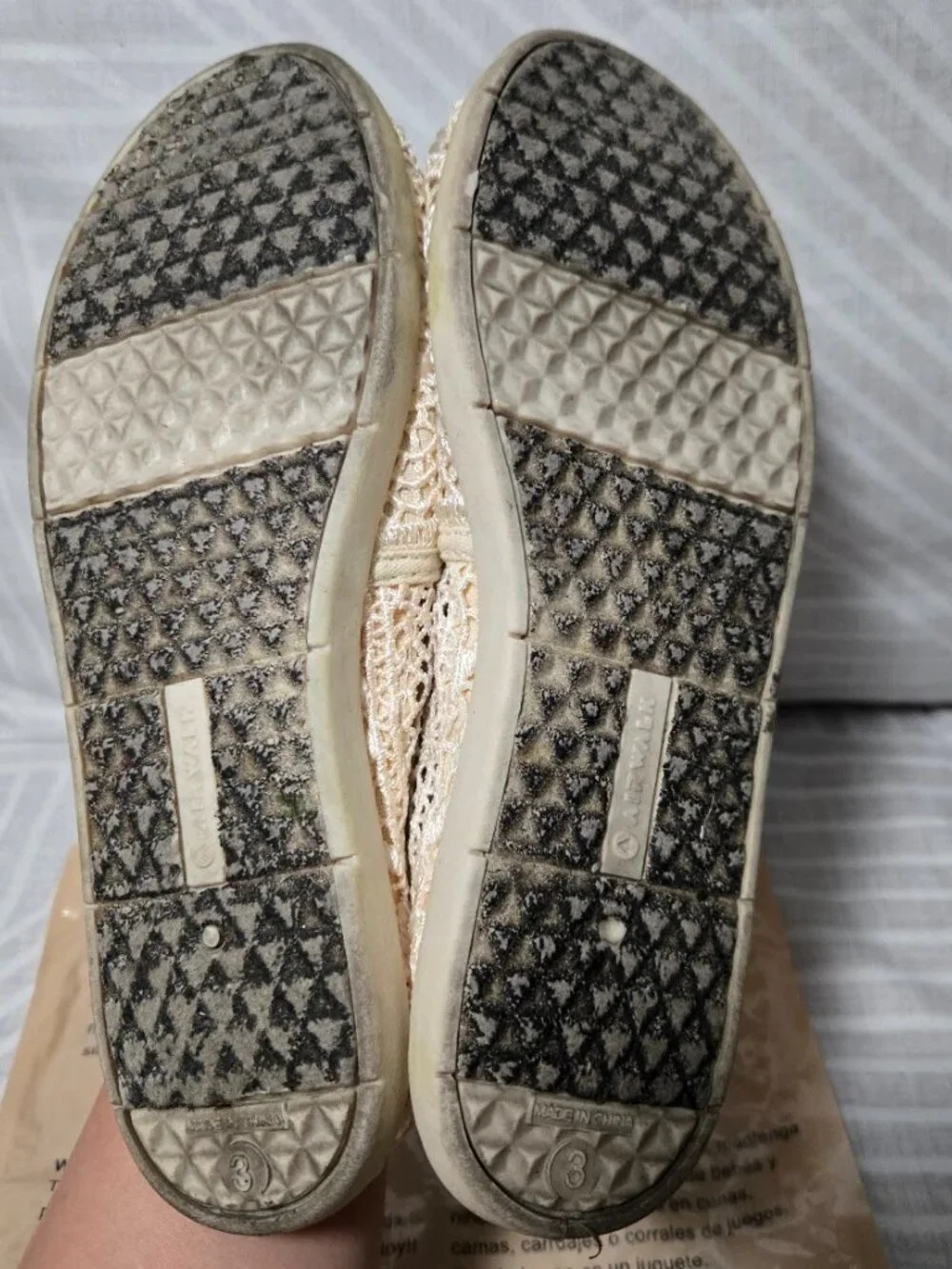 Airwalk Cream Crochet Lace Slip On Flats Alpargata Loafers Size 3 / Fits W 4.5-5